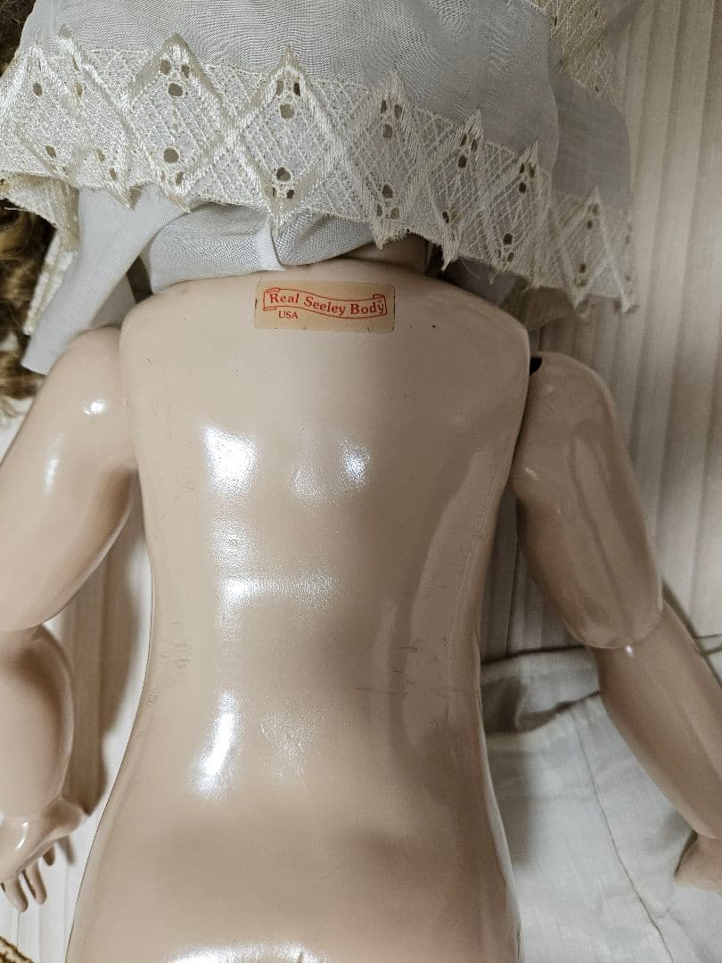 【chichi】 ˙⋆❀⋆˙A・T／アーテー☆菫色の瞳˖ . ݁❀. ݁₊