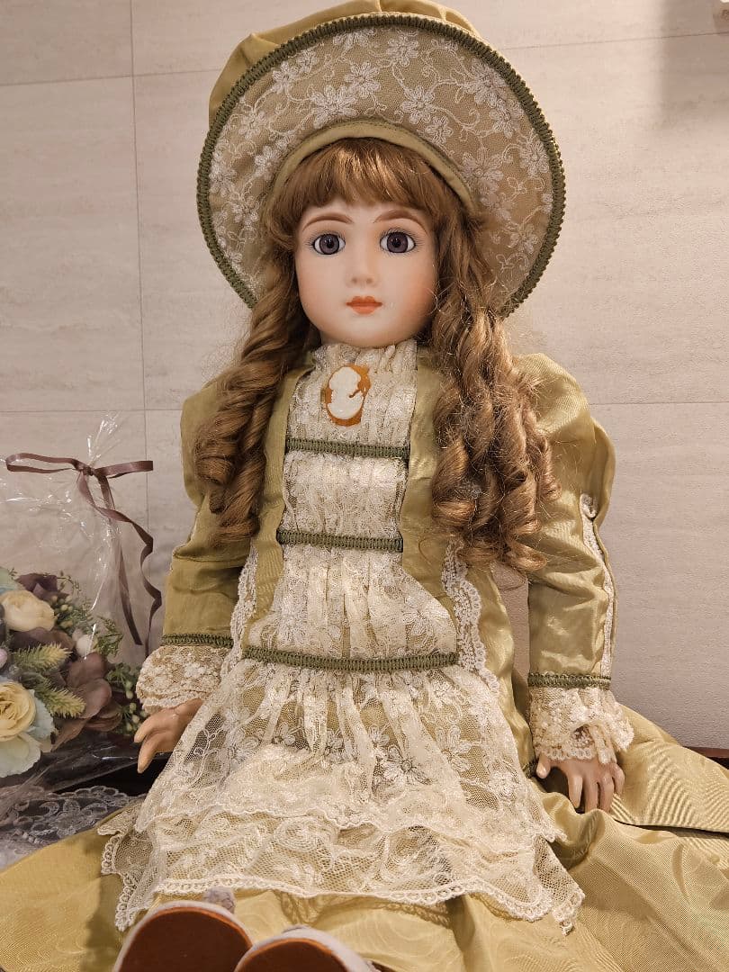 【chichi】 ˙⋆❀⋆˙A・T／アーテー☆菫色の瞳˖ . ݁❀. ݁₊