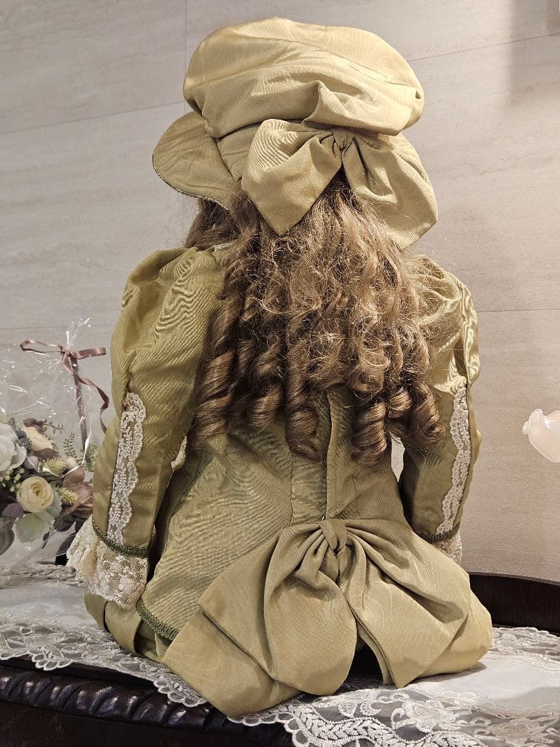 【chichi】 ˙⋆❀⋆˙A・T／アーテー☆菫色の瞳˖ . ݁❀. ݁₊