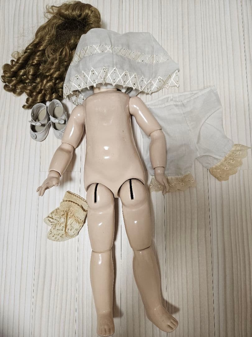 【chichi】 ˙⋆❀⋆˙A・T／アーテー☆菫色の瞳˖ . ݁❀. ݁₊