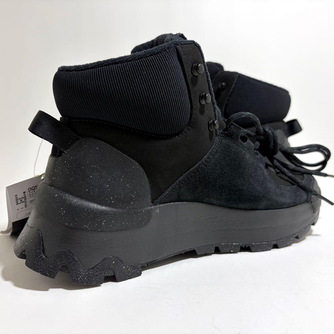 新品未使用☆NIKE 厚底 スニーカー トリプルブラック ブーツ 23.5cm