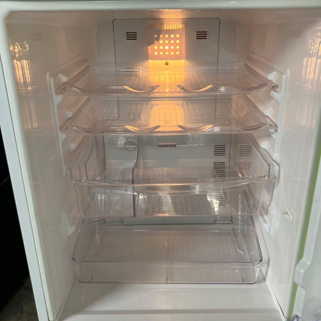 SHARP レトロ冷蔵庫 生産終了モデル135L ライムグリーンアイボリー