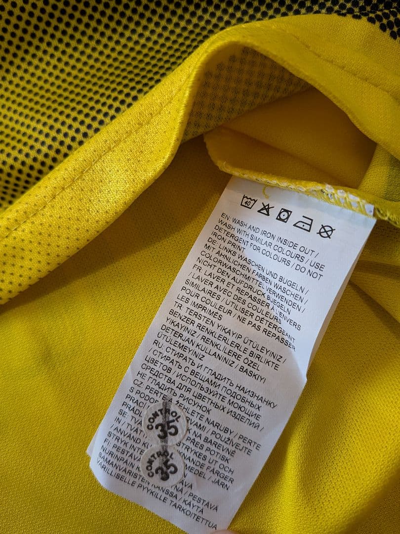 PUMAボルシアドルトムント No.23カガワ新品タグ付きサイン入り