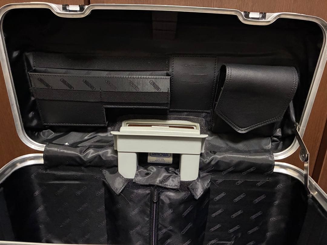 今週まで半額以下 廃盤 名作 二輪 リモワRIMOWA パイロット トロリー