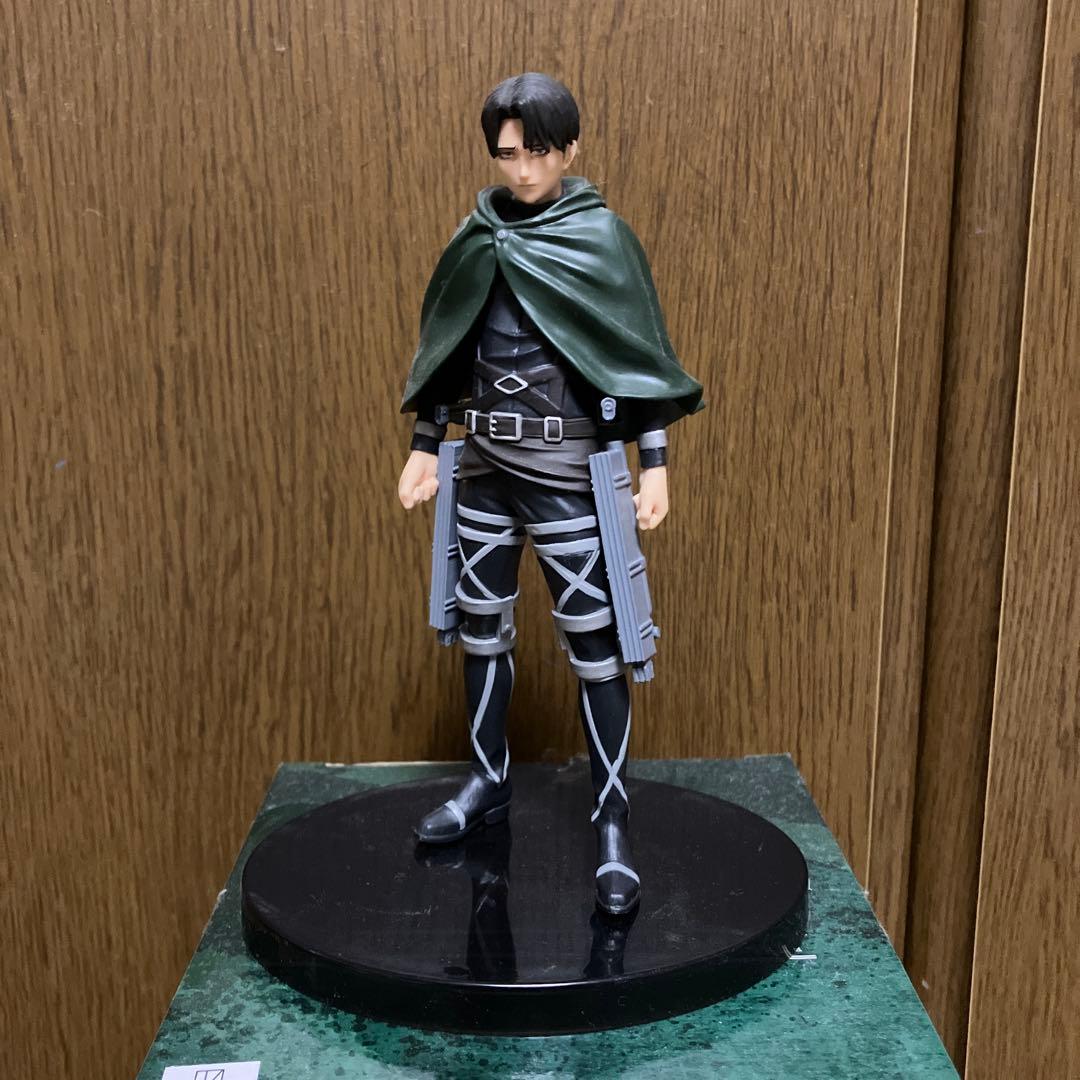 進撃の巨人　リヴァイフィギュア　プライズ　一番くじ　3点セット