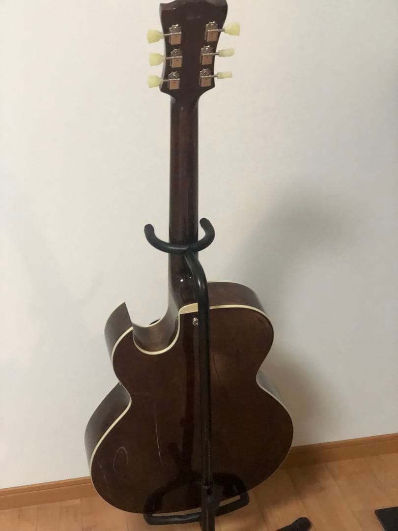 Seventy Seven エレキギター ブラウン　フルアコ