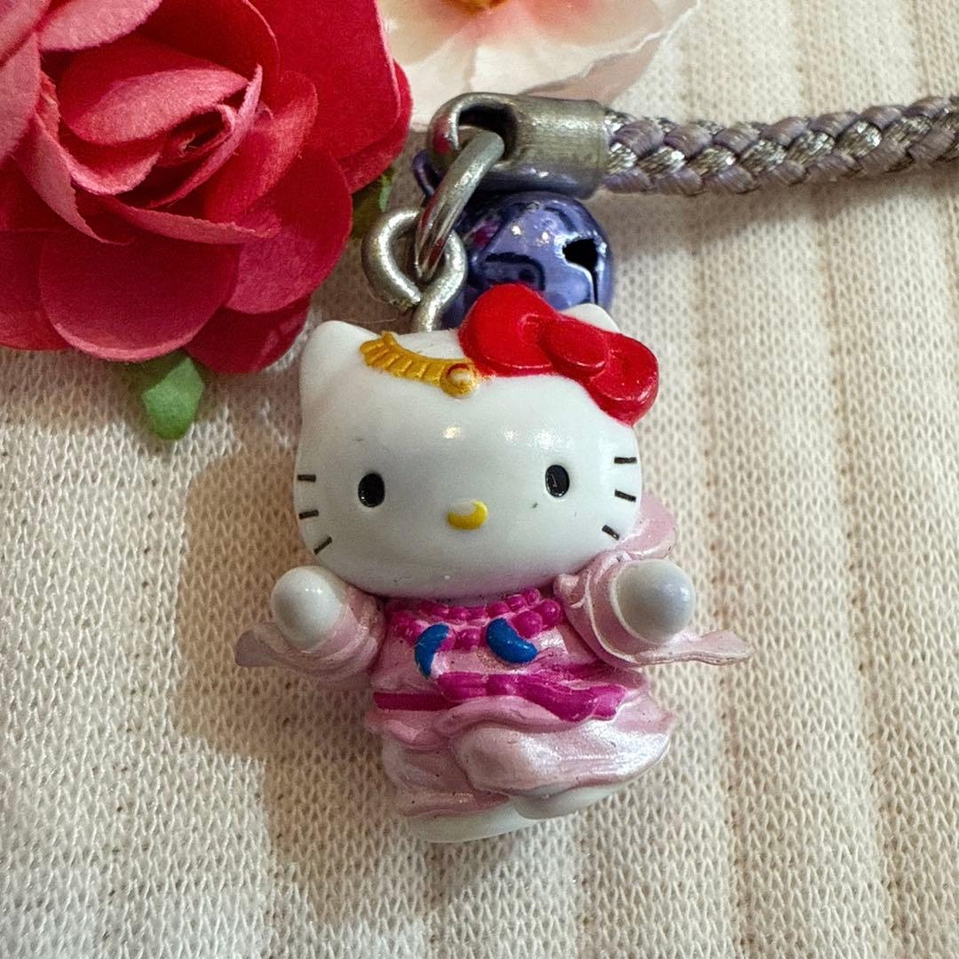 ハローキティ ご当地ストラップ 三重 天の岩戸 - メルカリ
