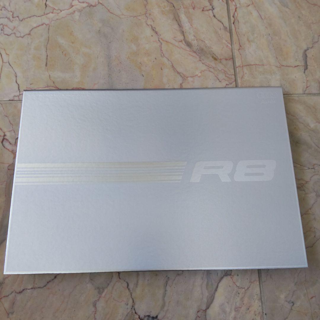 美品2007年4月、Audi R8 カタログ71ページ+DVD - メルカリ