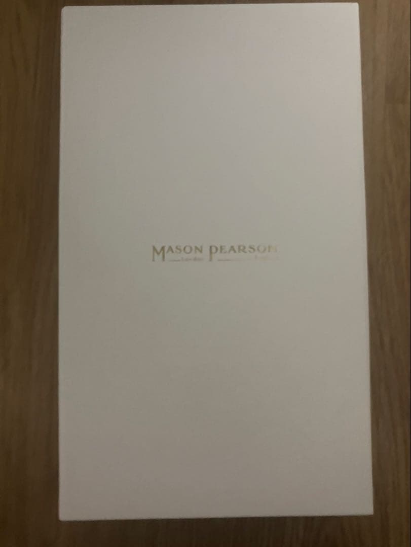 MASON PEARSON ヘアブラシ ギフトボックス入り メイソンピアソンのヘアブラシは、全部で18もの工程を経て、熟練の職人