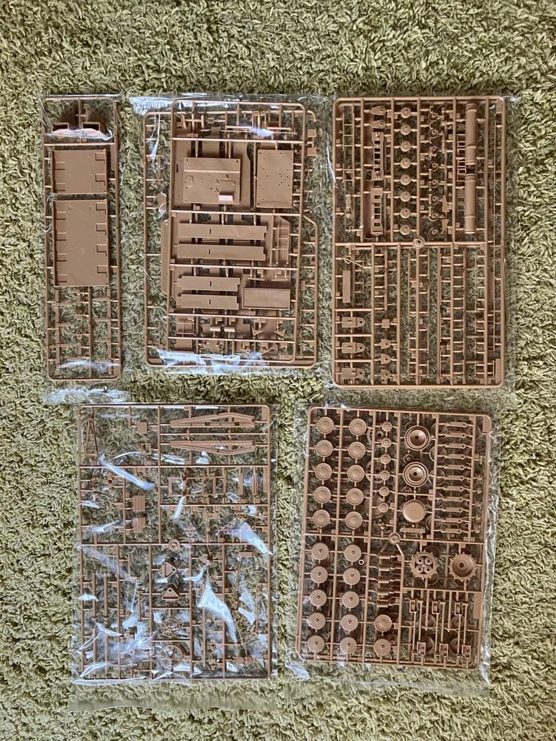 未組立新品　トランペッター カール自走砲 砲身・履帯・エッチングセット