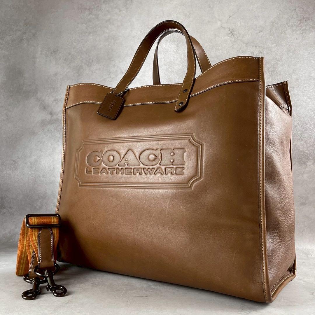 コーチ　フィールド　トートバッグ　2WAY 40 ウィズ バッジ　CC097 コーチ フィールド トートバッグ 2WAY 40 ウィズ バッジ CC097 - メルカリ