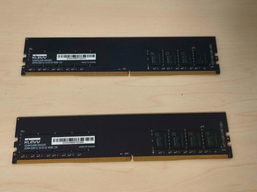 【最終値下げ】DDR4 3200MHz 16GB×2枚（32GB） Amazon | CORSAIR DDR4-3200MHz デスクトップPC用 メモリモジュール