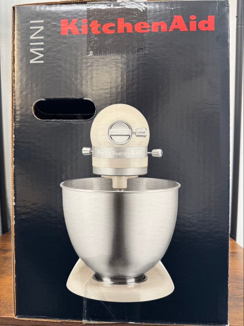 新品 KitchenAid キッチンエイドMini 3.3L ミルクシェイク色