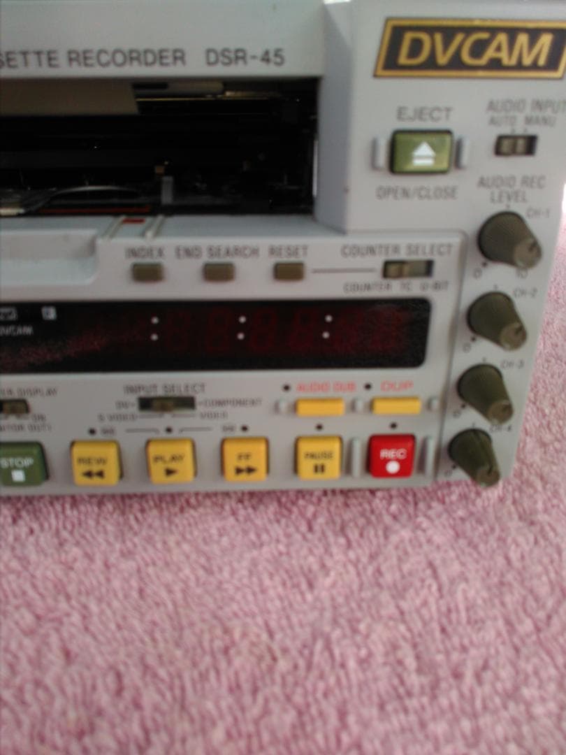 ソニー業務用DVCAM DSR-45 動作中古品の出品です。値下げしました
