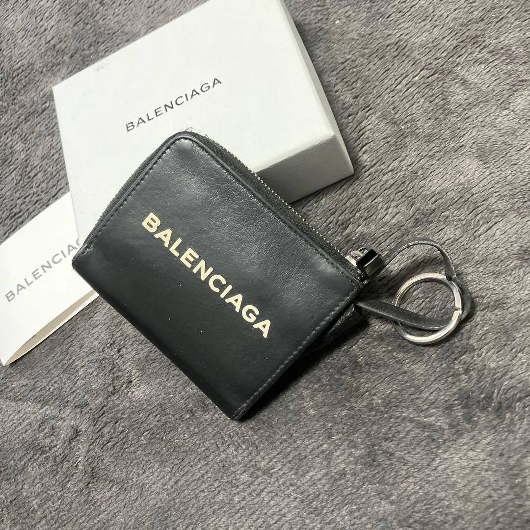 バレンシアガ キーリング ネックストラップ 財布 ネックウォレット