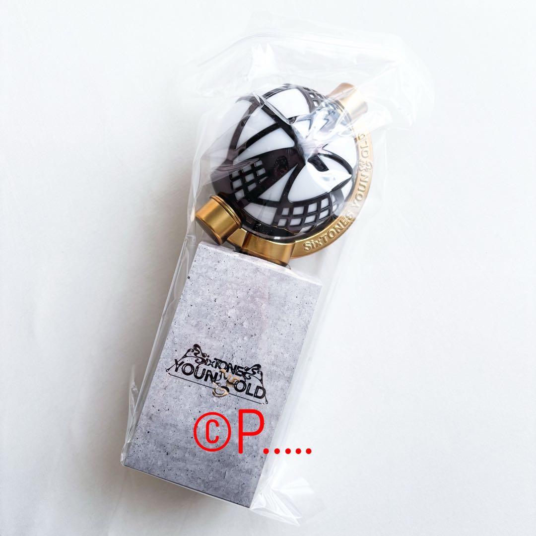 SixTONES ペンライト YOUNG OLD 2025 うちわ GOLD - メルカリ