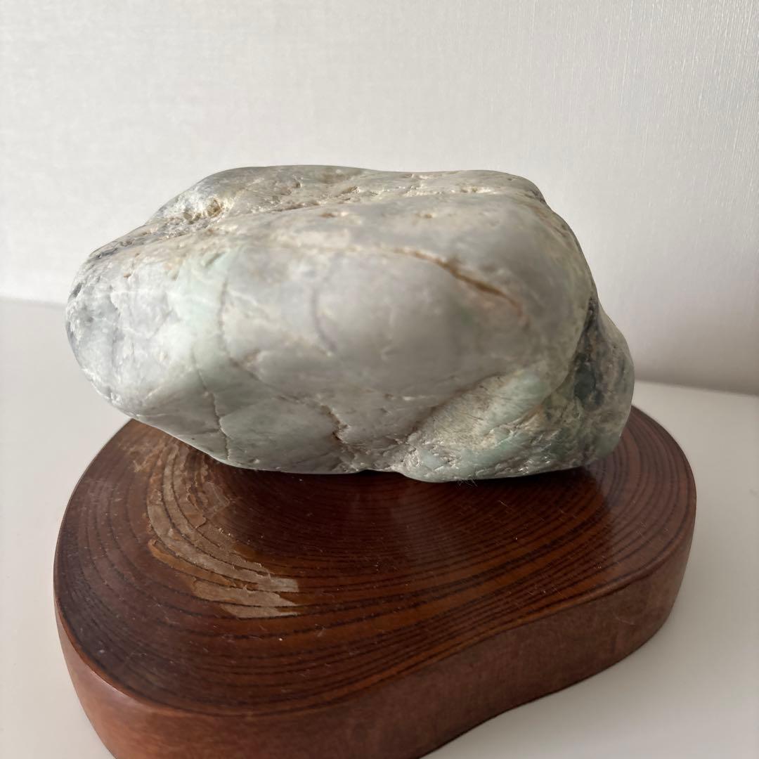 糸魚川天然翡翠原石 1.7kg 13cm 鑑賞石 自然石 天然石 鉱物 置物