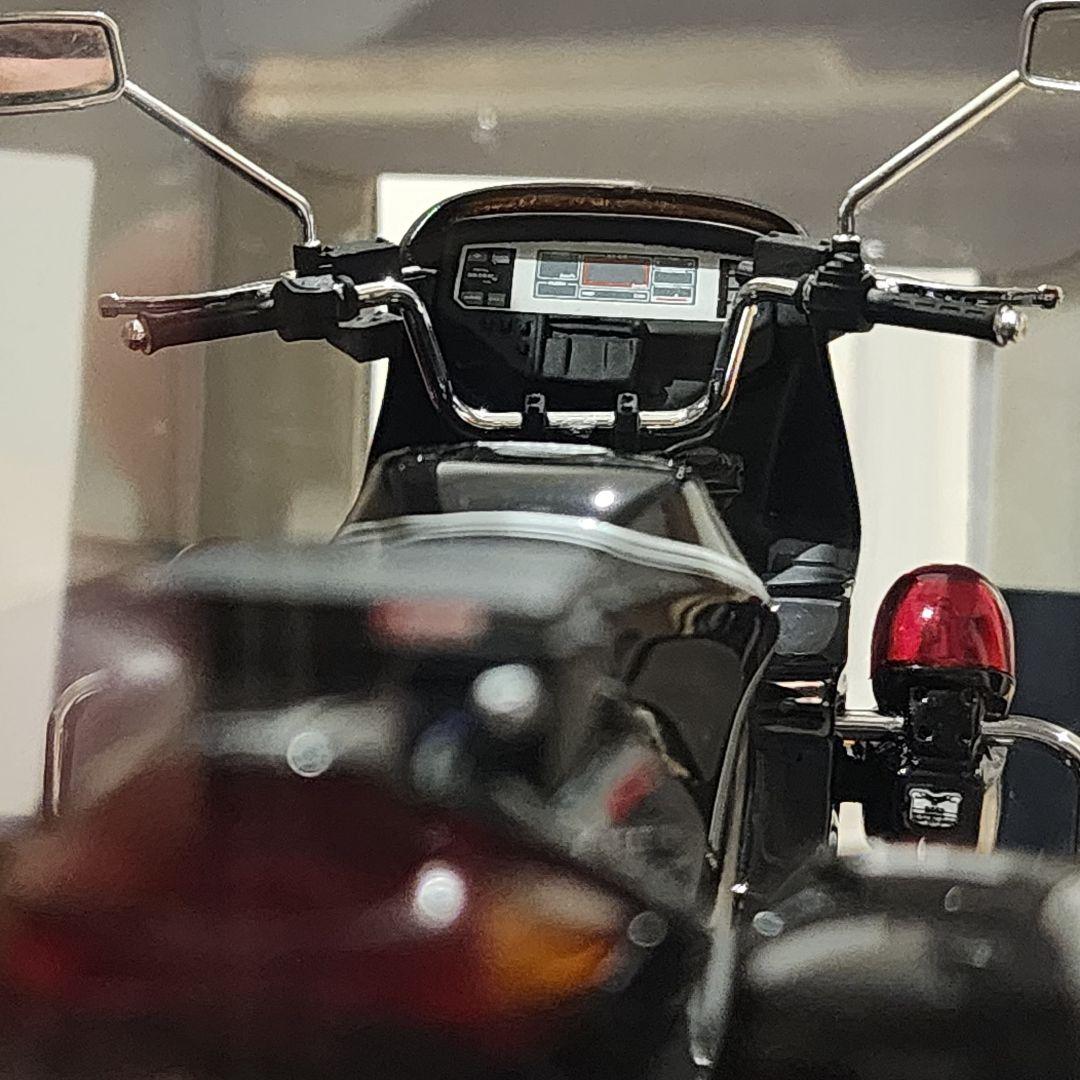 黒バイHonda VFR800P 黒豹ペイントガン車