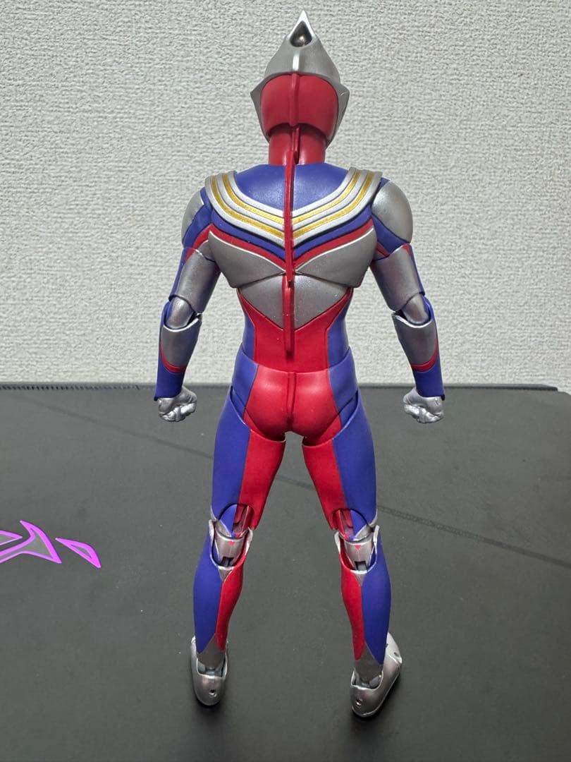 S.H.Figuarts 真骨彫製法 ウルトラマンティガ フィギュアーツ