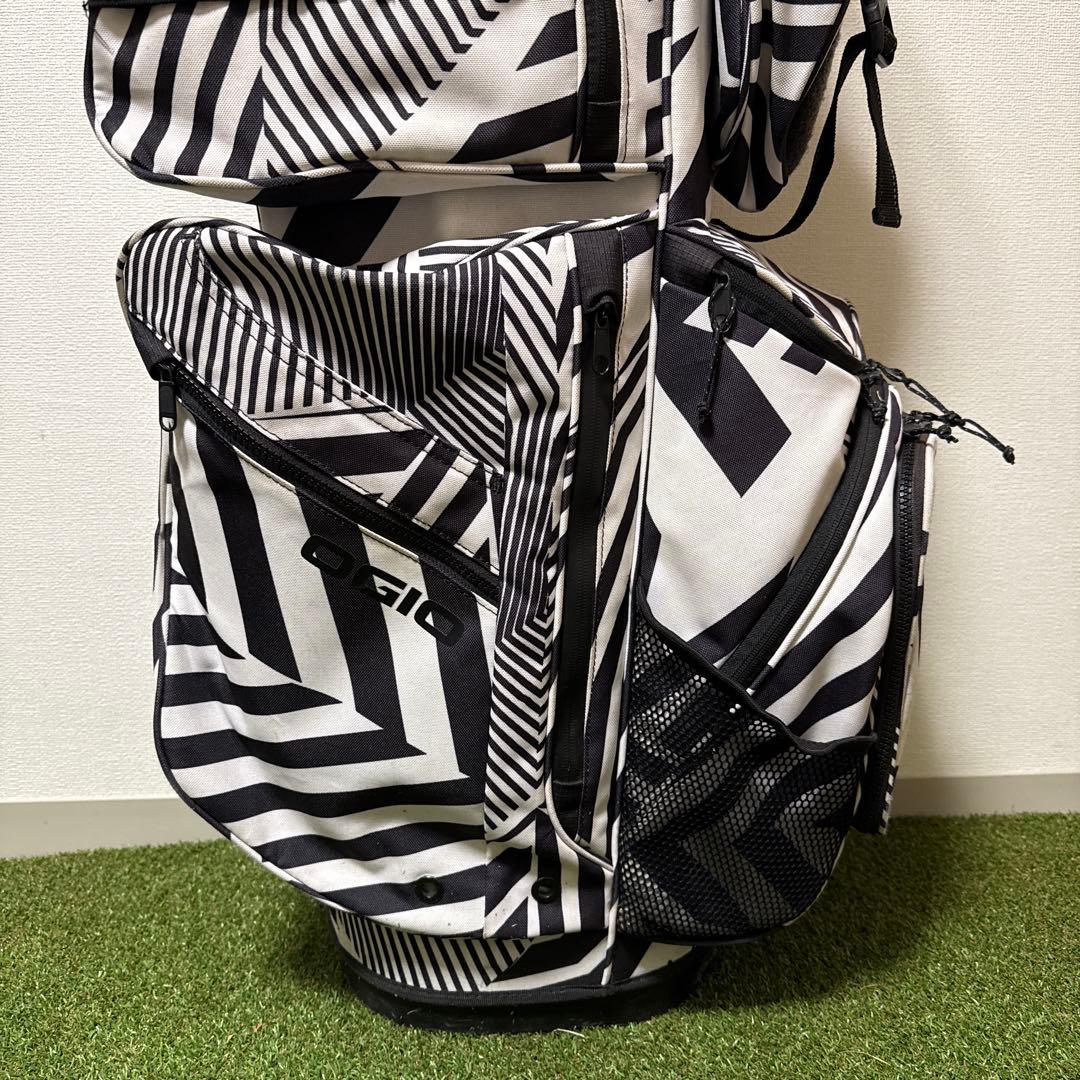 OGIO オジオ キャディバッグ 2.7kg 14分割 軽量 ゼブラ柄