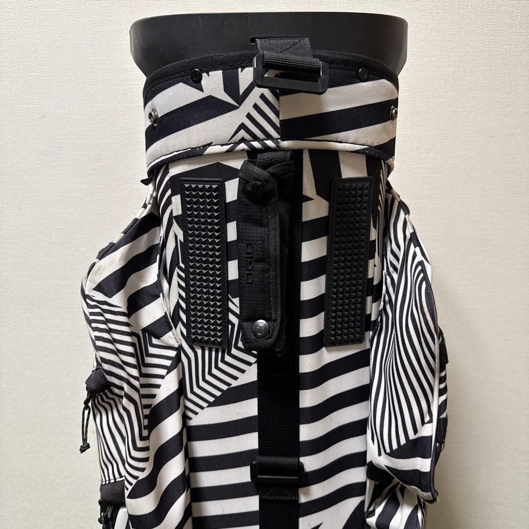 OGIO オジオ キャディバッグ 2.7kg 14分割 軽量 ゼブラ柄