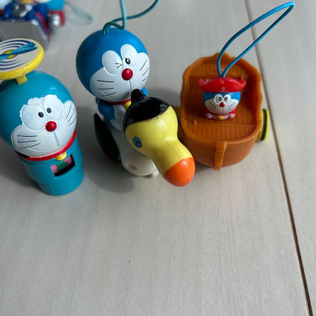 ドラえもん 映画特典 非売品 レトロ キーホルダー 恐竜 子供向け