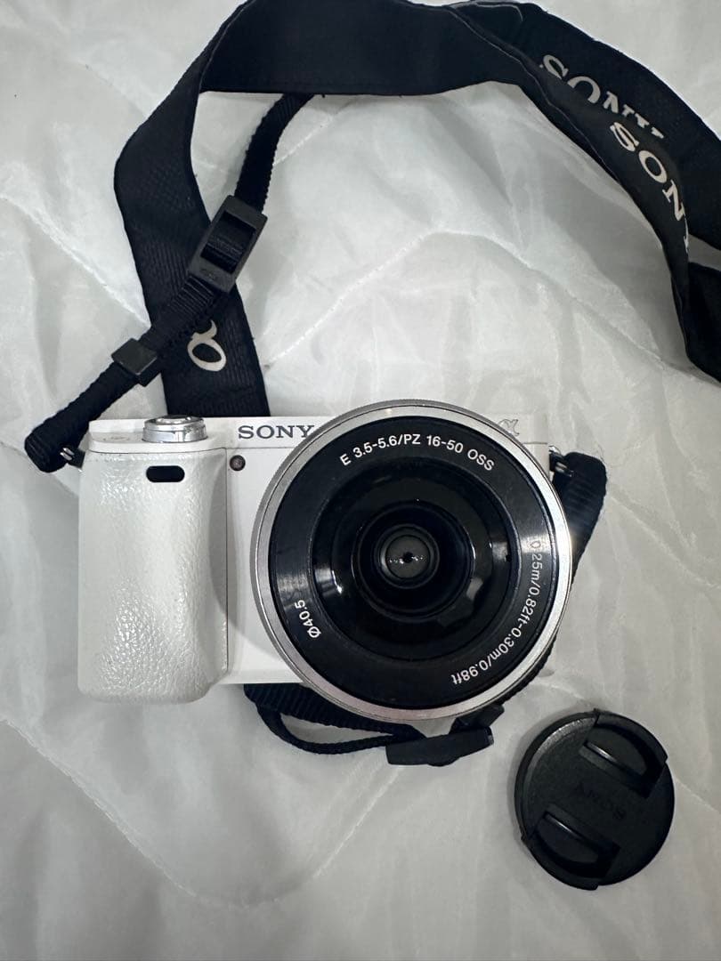 SONY E α6000 ミラーレス一眼 16-50mm F3.5-5.6