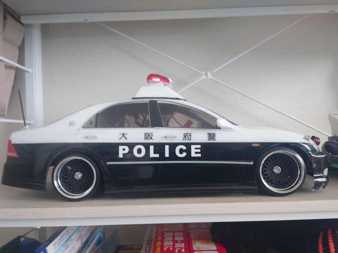 パトカー型ラジコン LEDライト付き