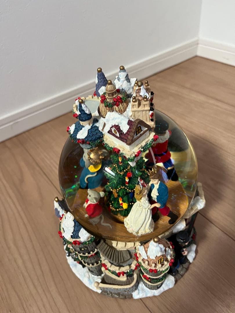 クリスマス スノードーム KIRKLAND