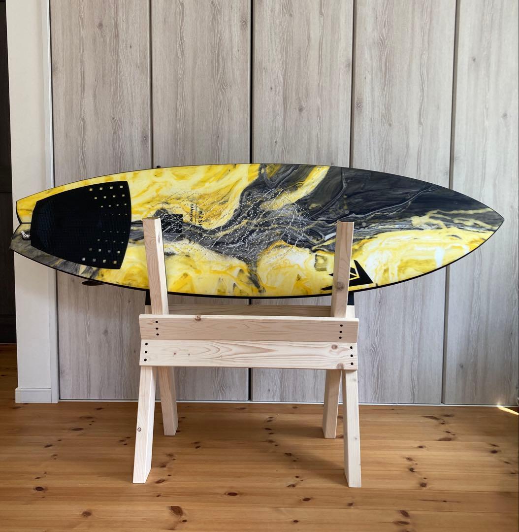 2日間限定値下げ！開閉式！木製サーフボード用メンテナンススタンド　スタンドラック TOOLS ツールス サーフボード スタンド 2脚セット TLS SURFBOARD STAND