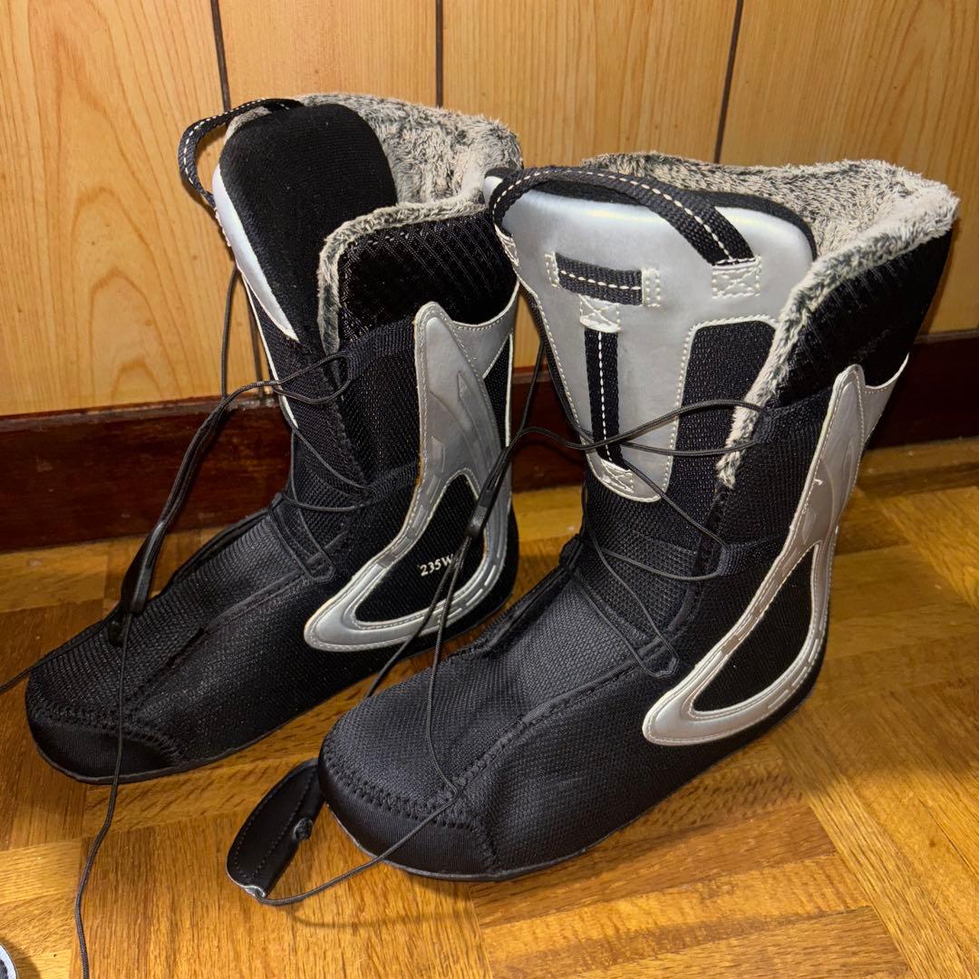 FASTECレディーススノーボードブーツ BOA ダイヤル式 23．5 - メルカリ