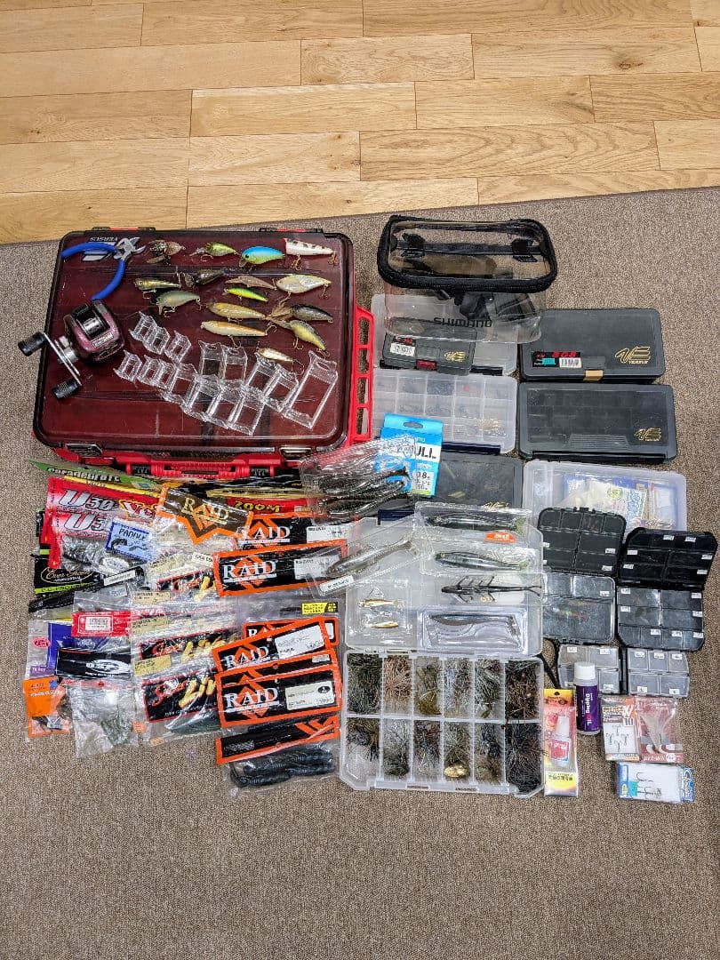 【セール中】バス釣り引退セット　ワーム　ルアー　フック　シンカー　ボックス バス釣り引退セット ルアーセット フック シンカー - メルカリ