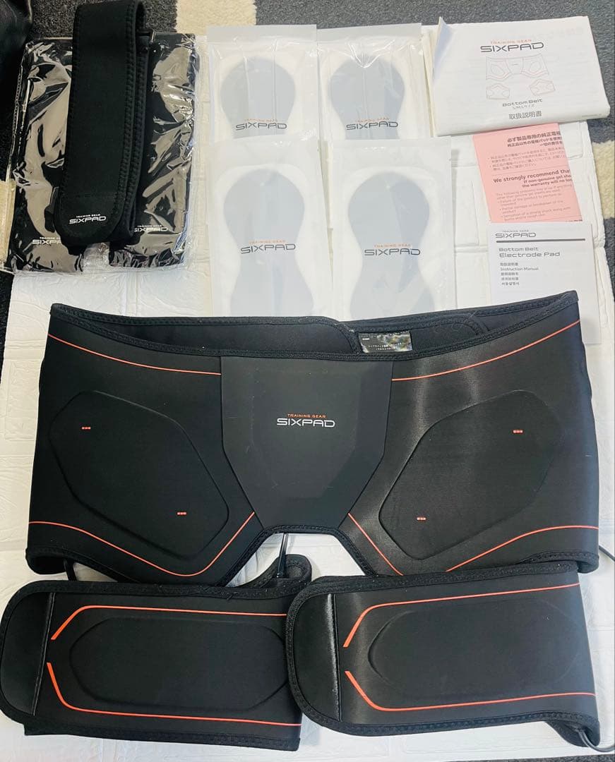 SIXPAD☆シックスパッド ボトムベルト Mサイズ、パッド4枚、ベルト3本