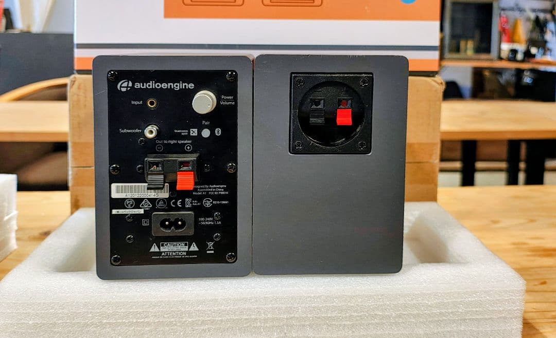 美品✦Audioengine A1 スピーカー 純正台座セット - メルカリ