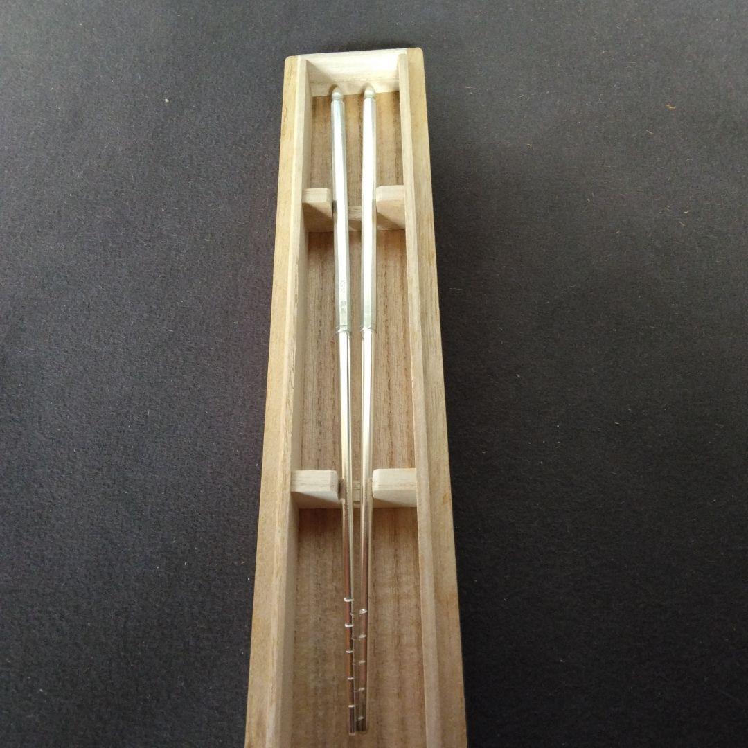 火箸 金屋五郎三郎作 南鐐（銀製）椎頭八稜火箸 共箱