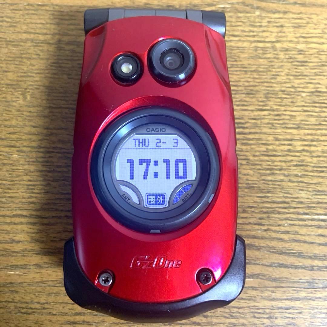 カシオ Casio G'zOne au レッド 折り畳み 携帯 電話 ガラケー - メルカリ