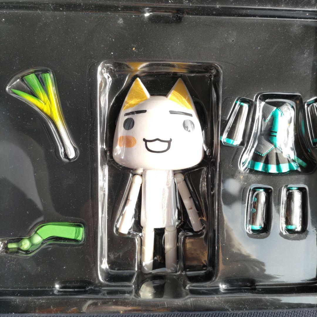 リボルテック どこでもいっしょ トロ 初音ミクver. - メルカリ