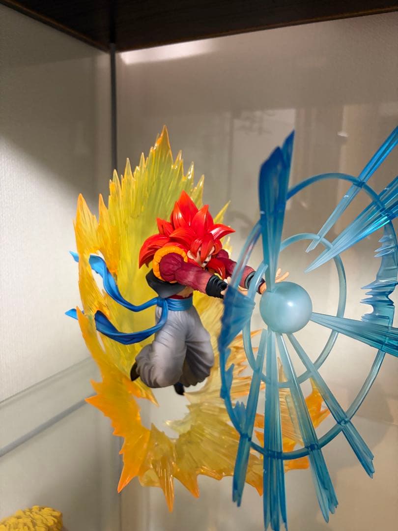ドラゴンボール　フィギュア　フィギュアーツZERO 超サイヤ人4 ゴジータ