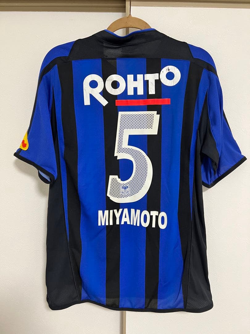 ガンバ大阪 宮本恒靖 2005年J1初優勝ユニフォーム - メルカリ