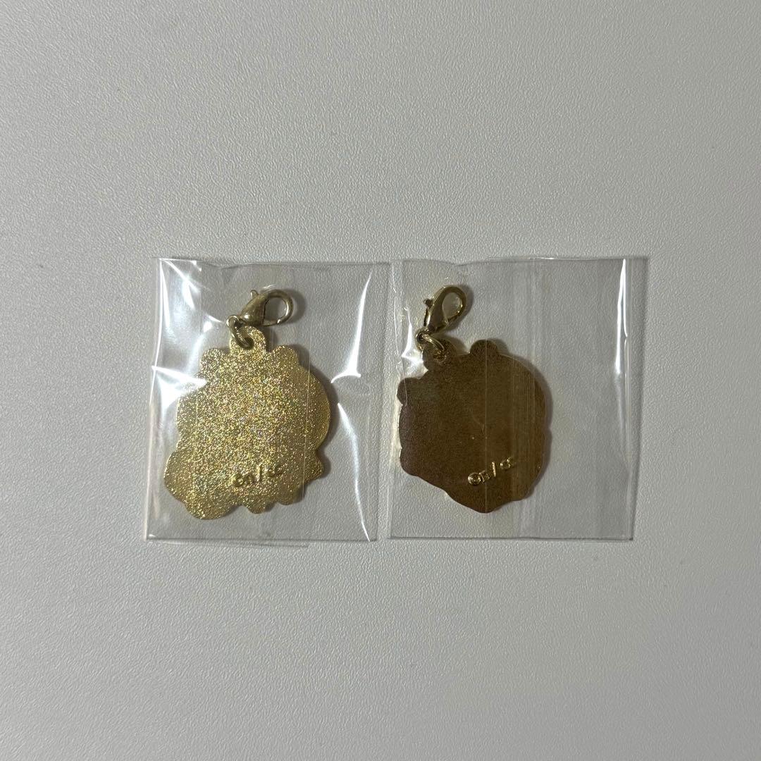 メタルチャームコレクション ちいかわ 2点セット - メルカリ