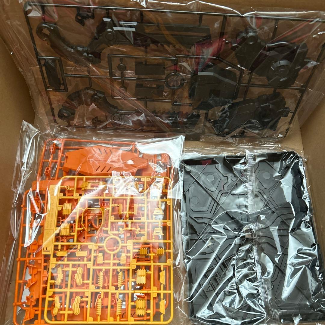 中華プラモ　EDDAS1/100アスガルド　海外製プラモデル完成品