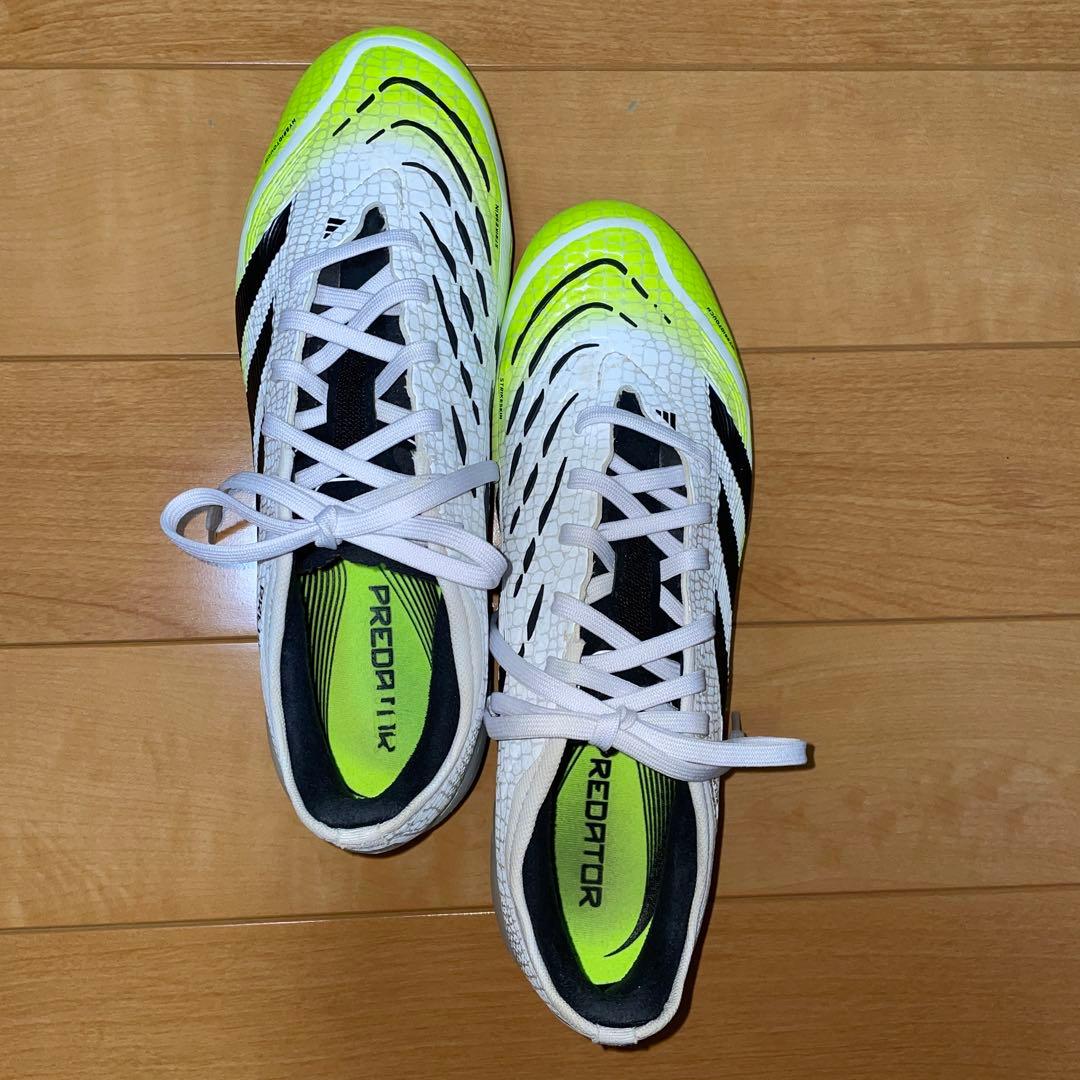 プレデターPRO HG/AG ホワイト/イエロー サッカースパイク　25センチ adidas アディダス プレデター LEAGUE HG/AG(ホワイト×ブラック