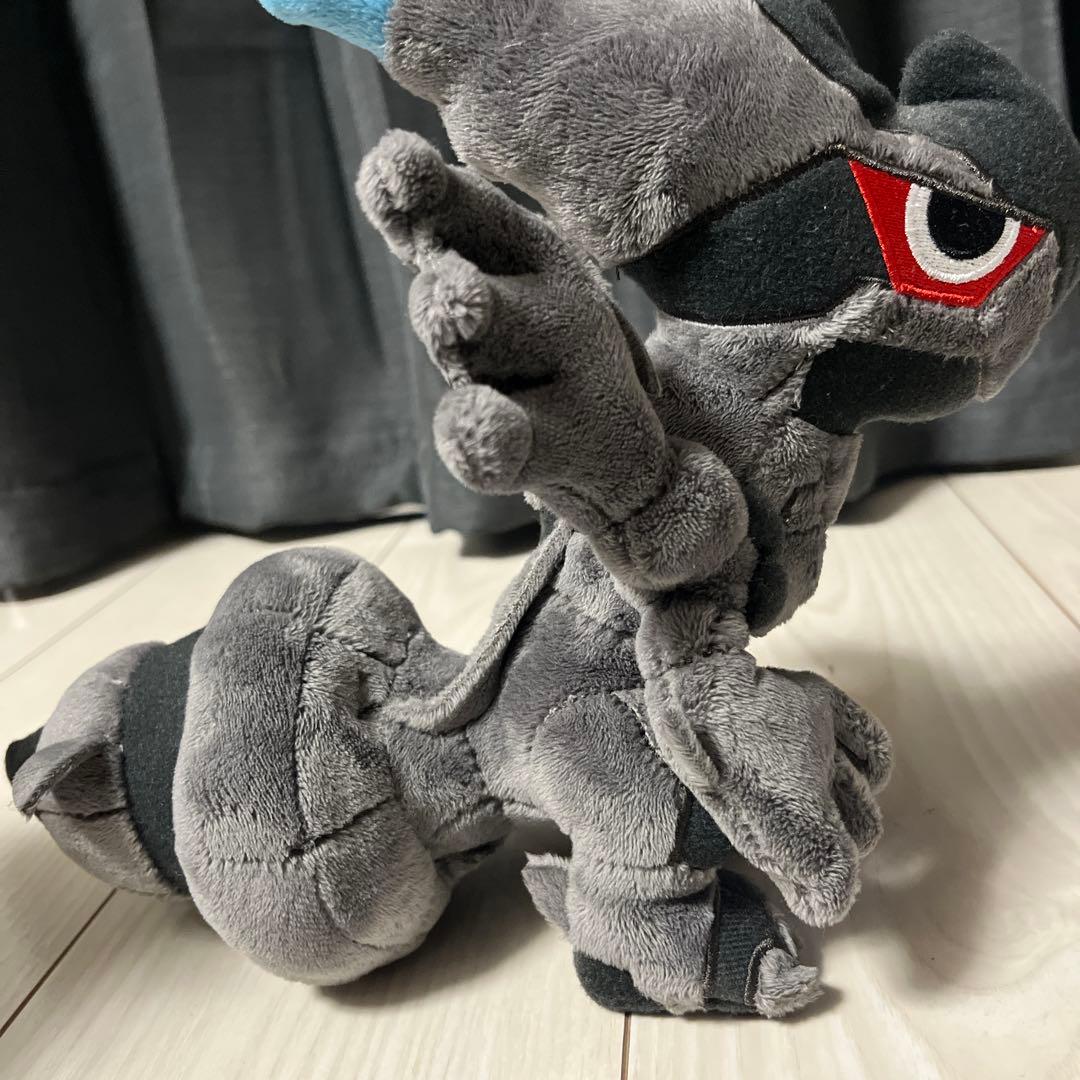 レシラム ゼクロム ぬいぐるみ2体セット - メルカリ