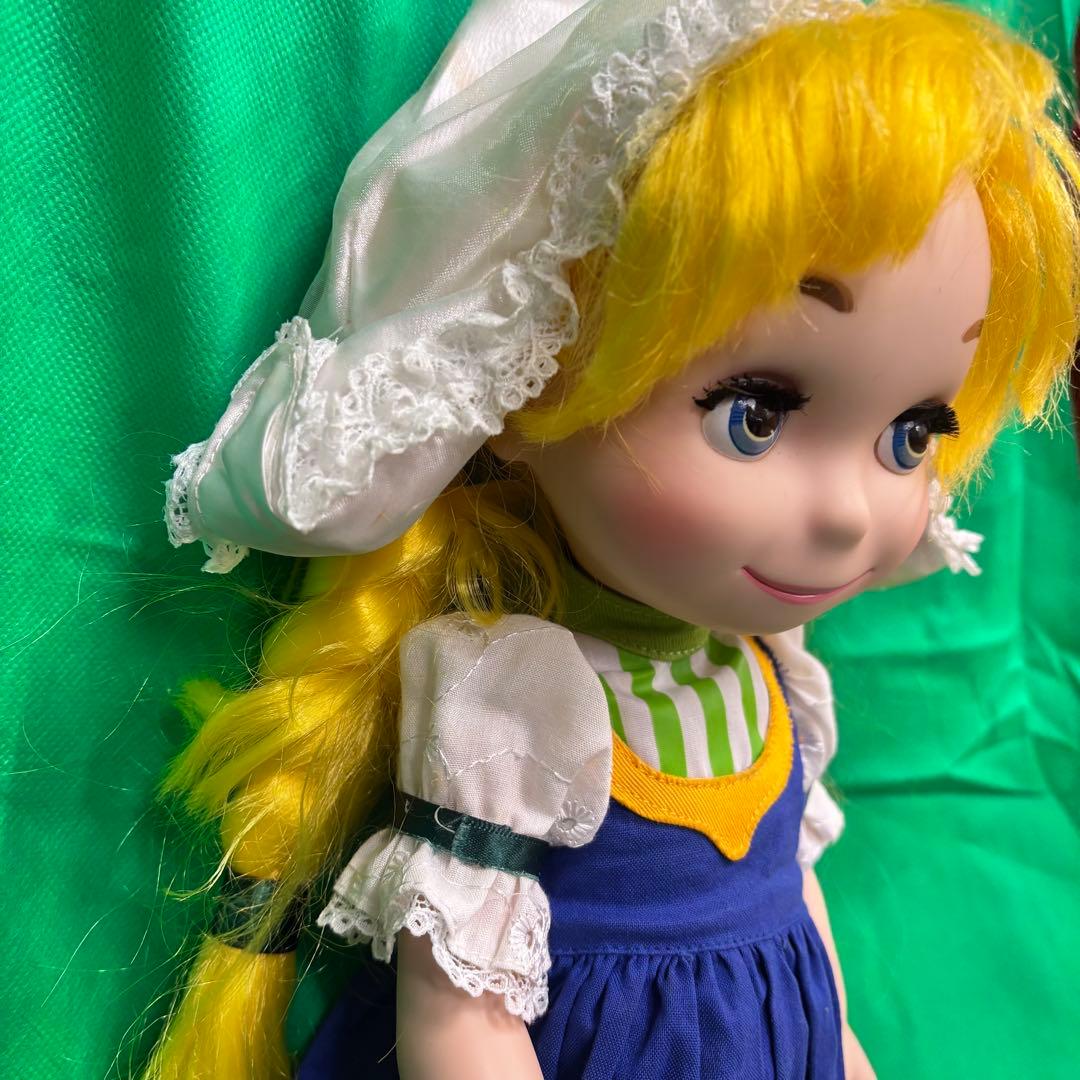 アトラクション　イッツアスモールワールド ドール ディズニー 人形　オランダ