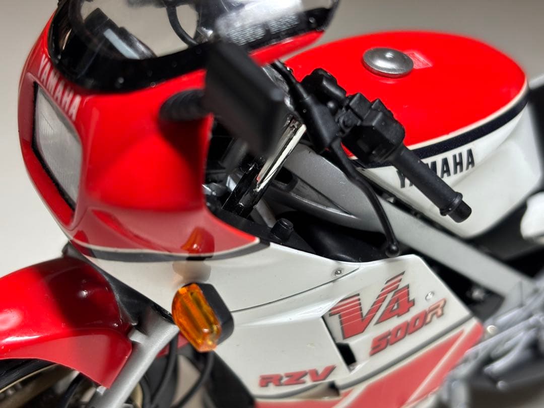 タミヤ 1/12 RZV500Rプラモデル完成品