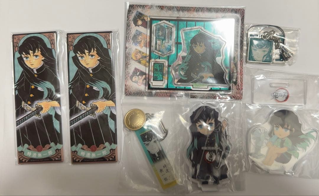 鬼滅の刃 無一郎 絵札缶バッジ 夏休み 鬼殺隊服ボタンアクリルチャーム