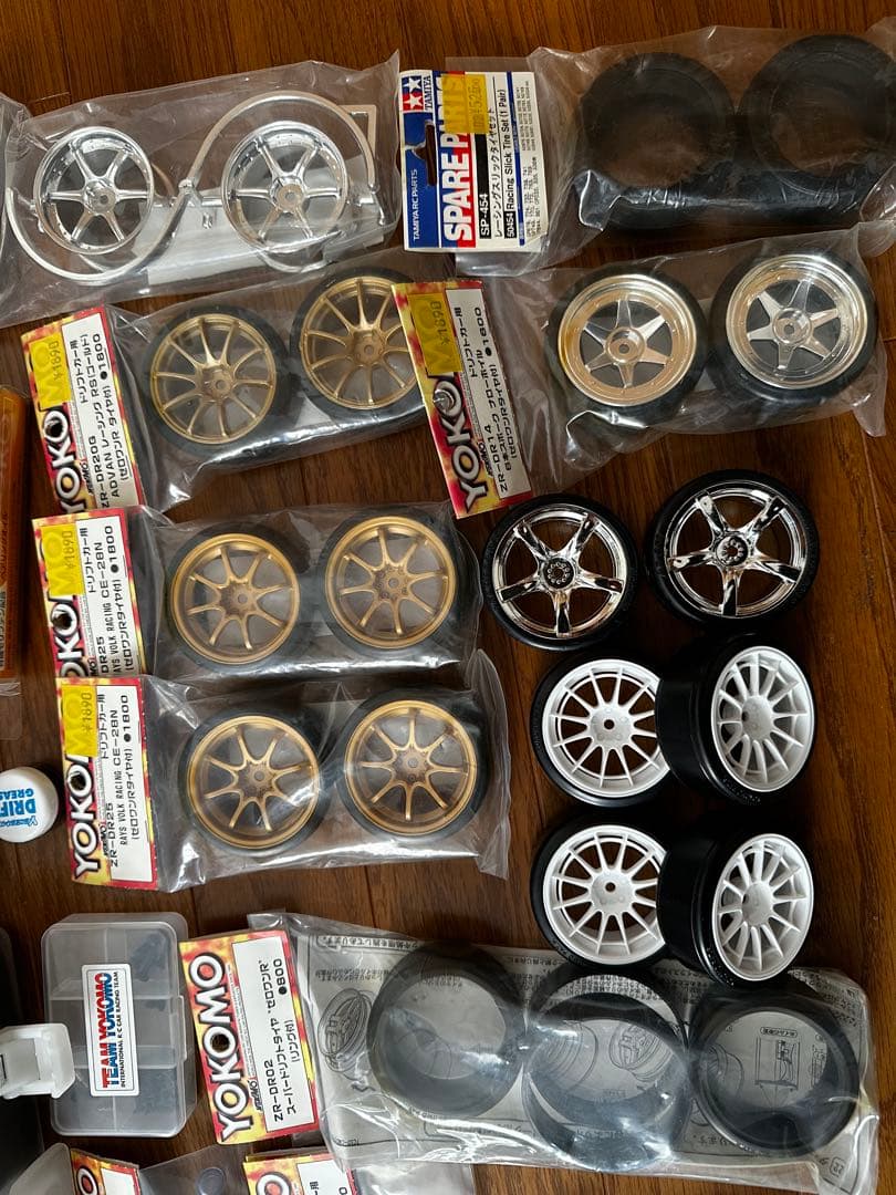 ヨコモ ドリフトパッケージ 新品パーツ多数