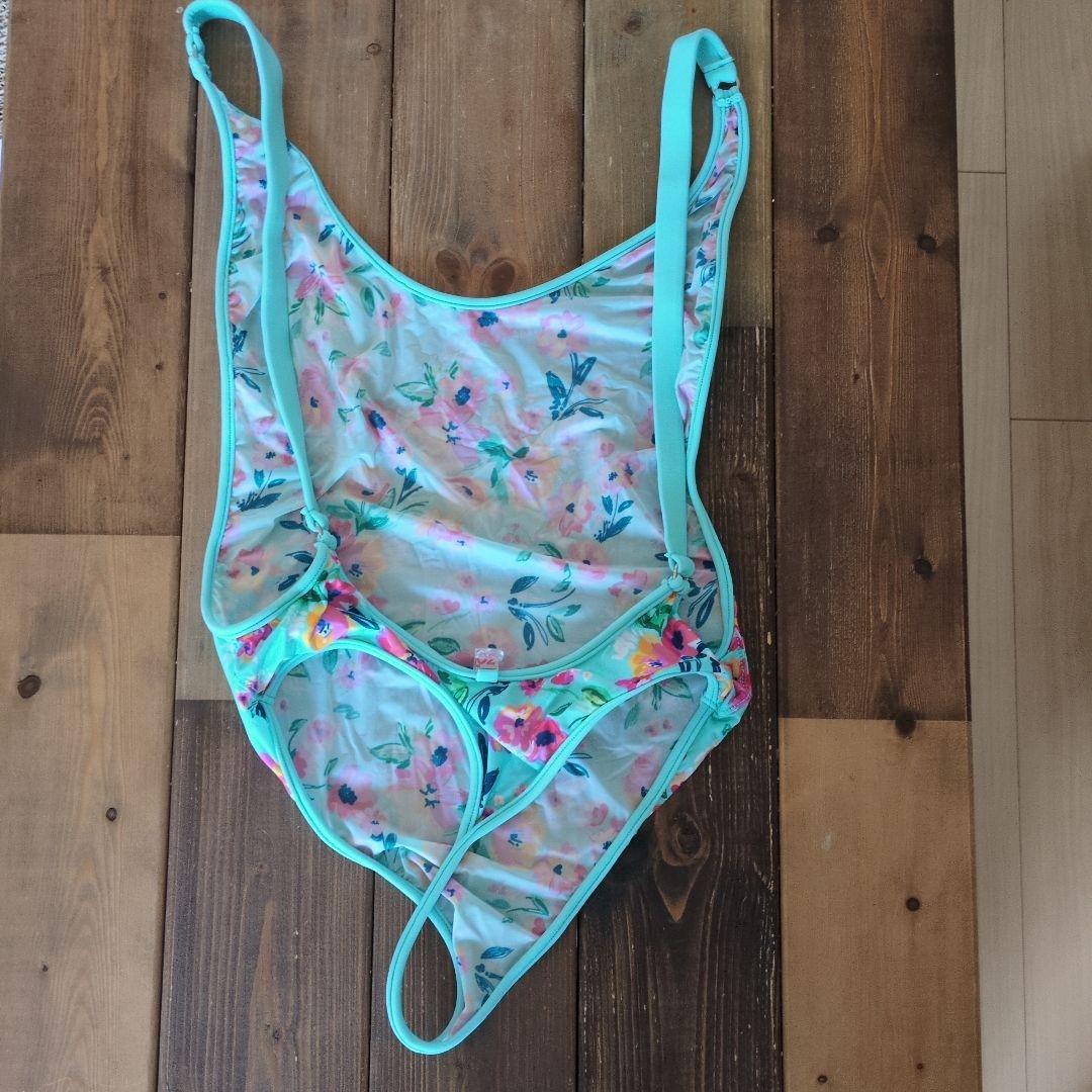 Wicked Weasel 　インポート　ワンピース　　　水着　花柄