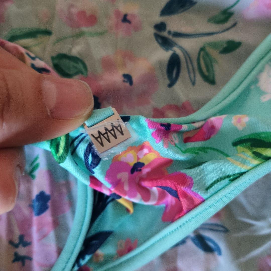 Wicked Weasel 　インポート　ワンピース　　　水着　花柄