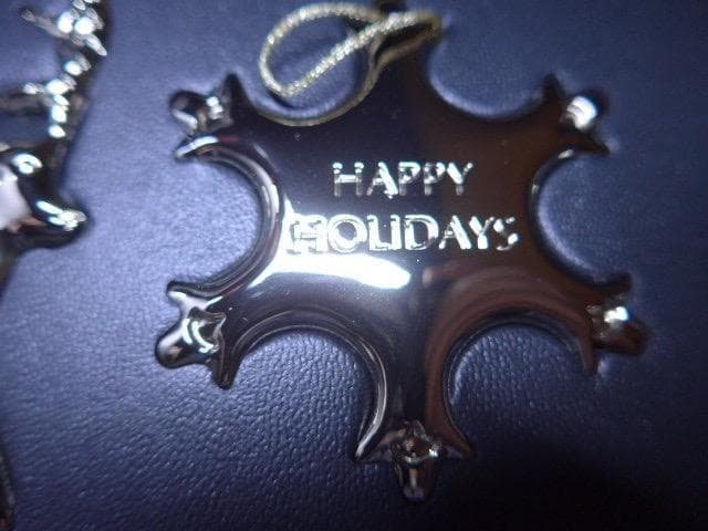 新品、未使用のGRAFFのクリスマスオーナメントセット、リボン付き